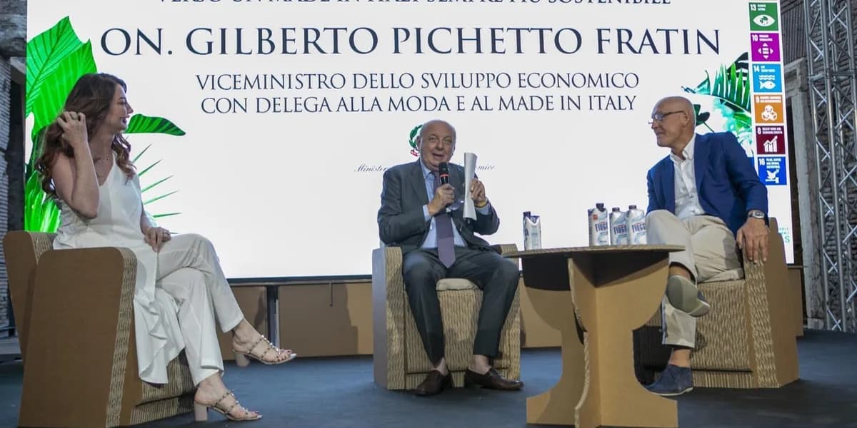 Relatori sul palco del Phygital Sustainability Expo® 2024